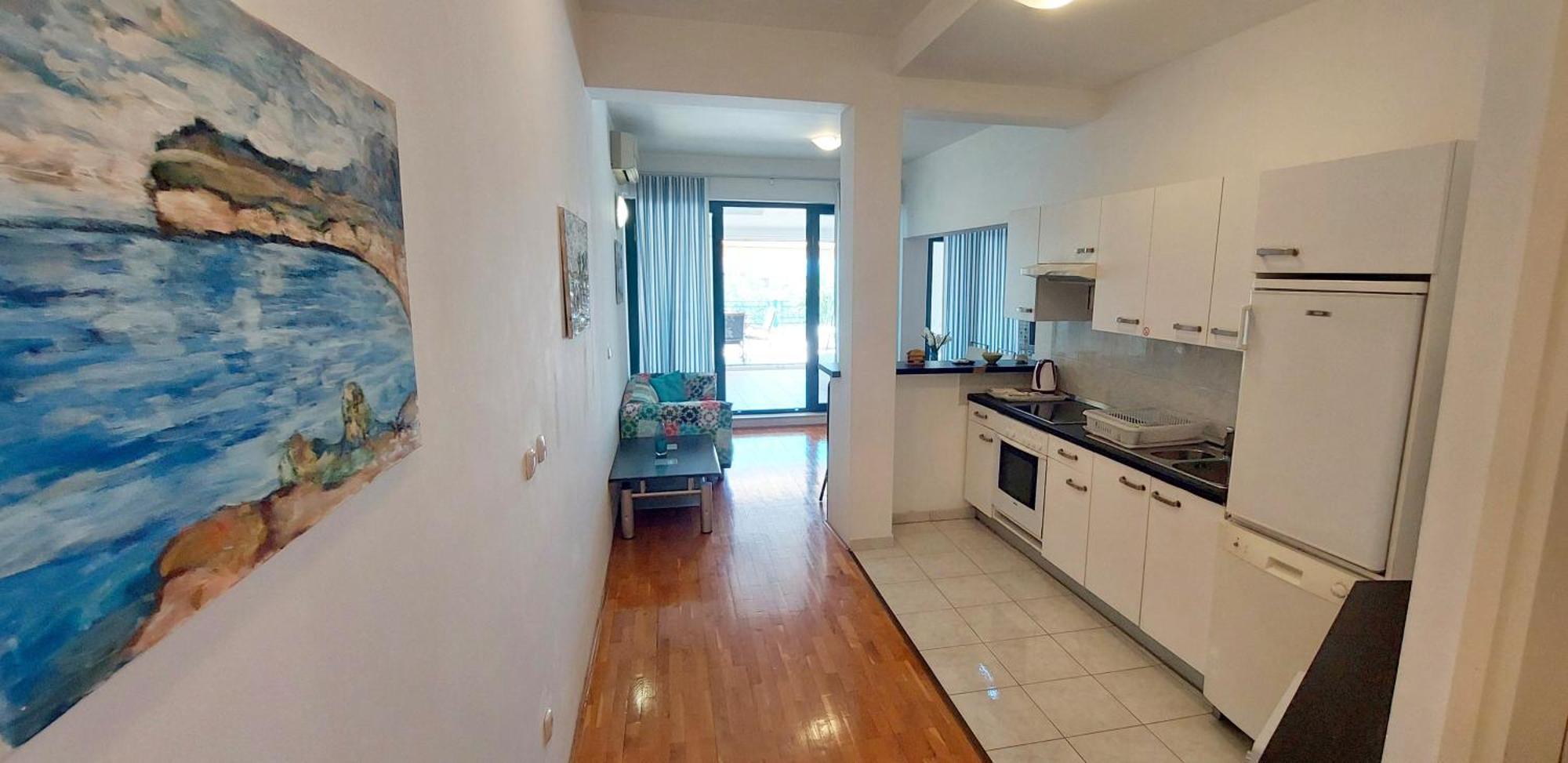 Jarak Center Makarska