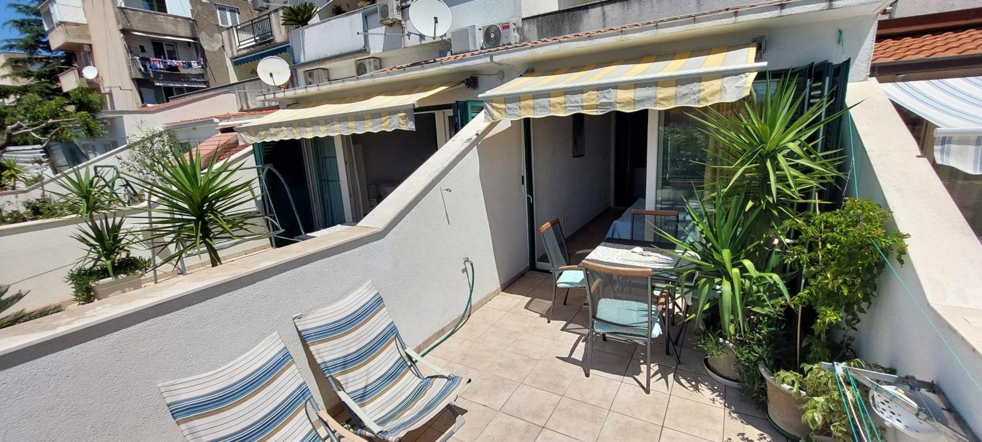 Apartament Jarak Center
